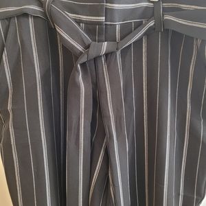 Apt 9 wide leg Capri pants